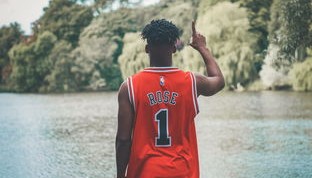 开云app下载地址-此夜无眠：欧洲皇牌球队战火一触即发